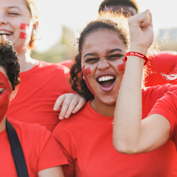 Wristbands in action 4